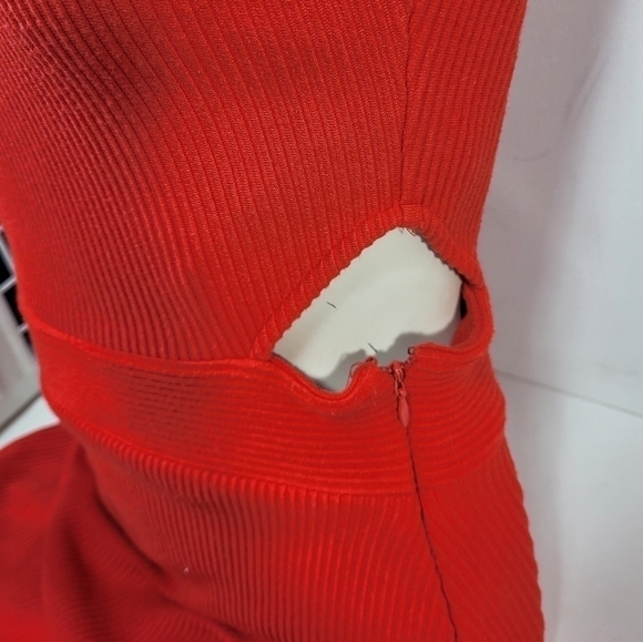 Top Shop Red Cut Out Halter Dress - Picture 4 of 6